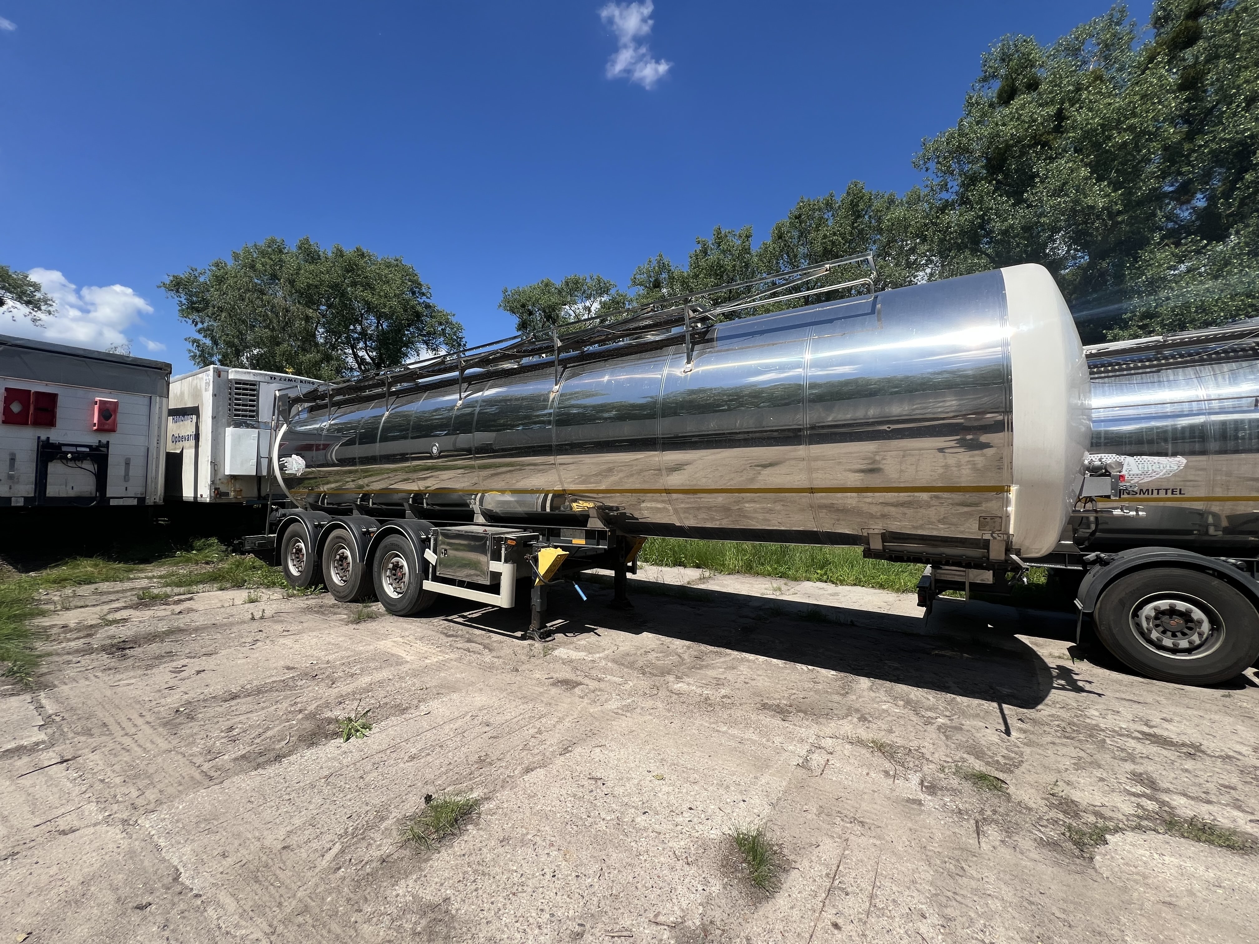 Cysterna ATP 30 000 l — spożywcza, izolowana