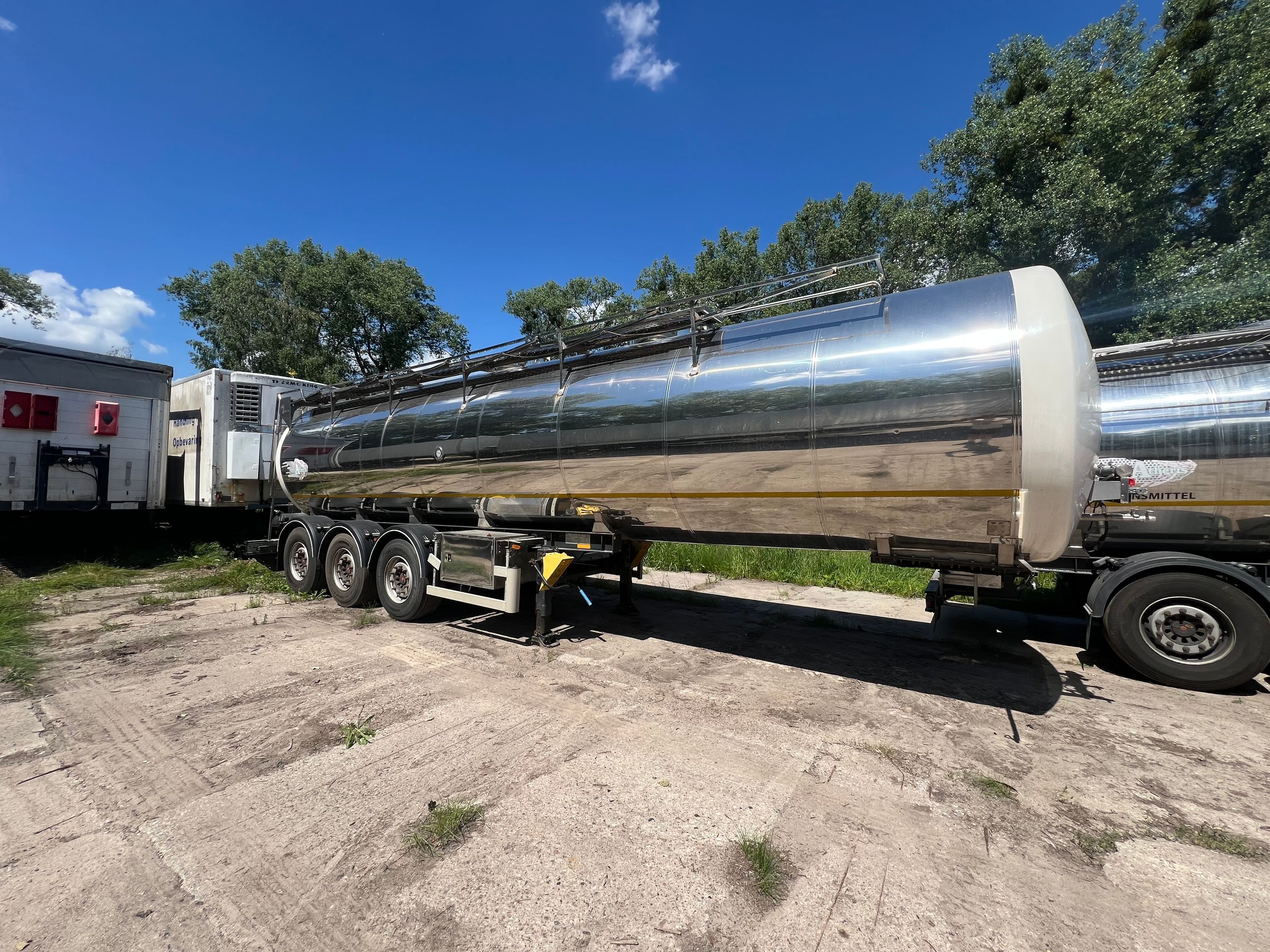 Cysterna ATP 30 000 l — spożywcza, izolowana